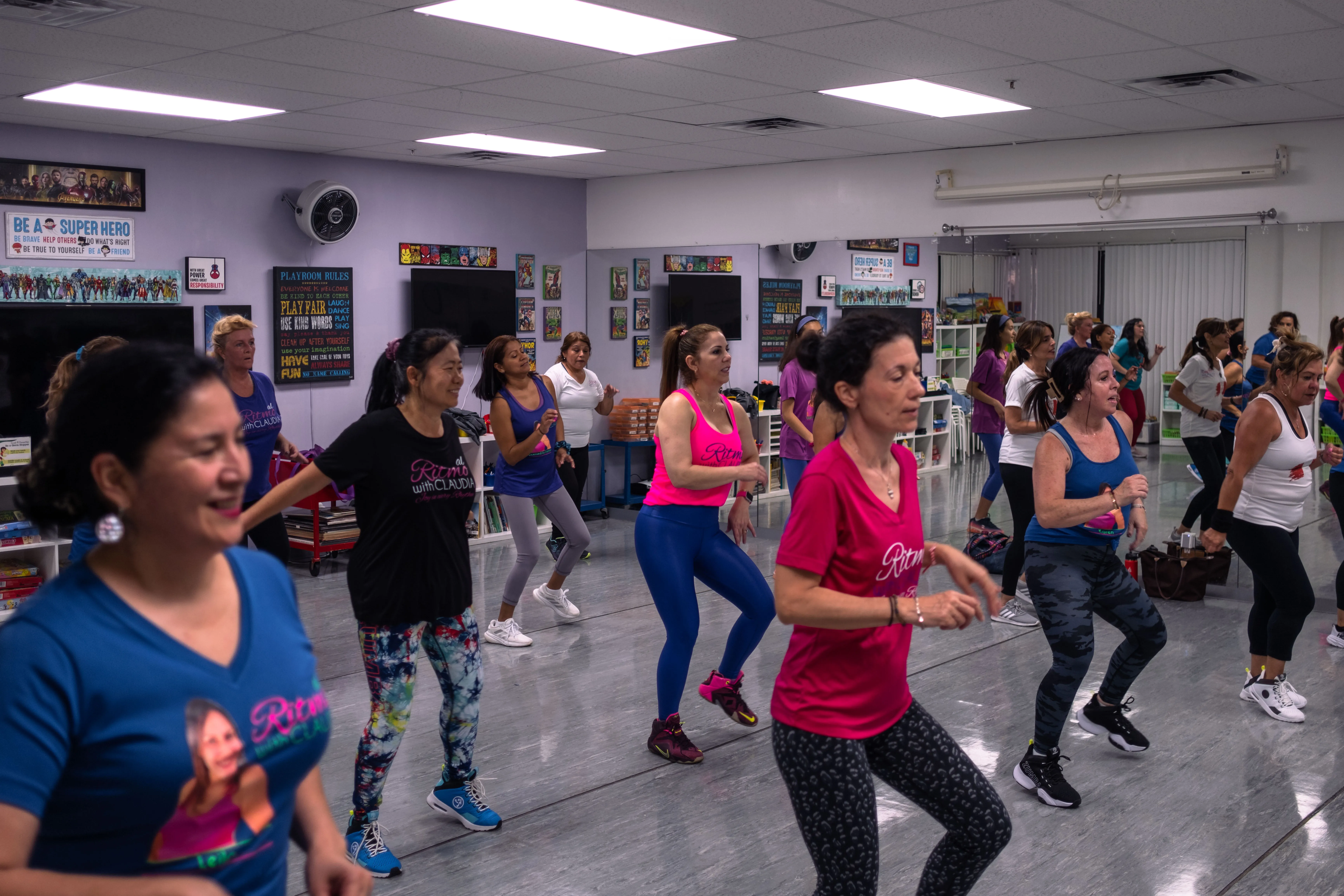 ladies dancing during Al Ritmo zumba class