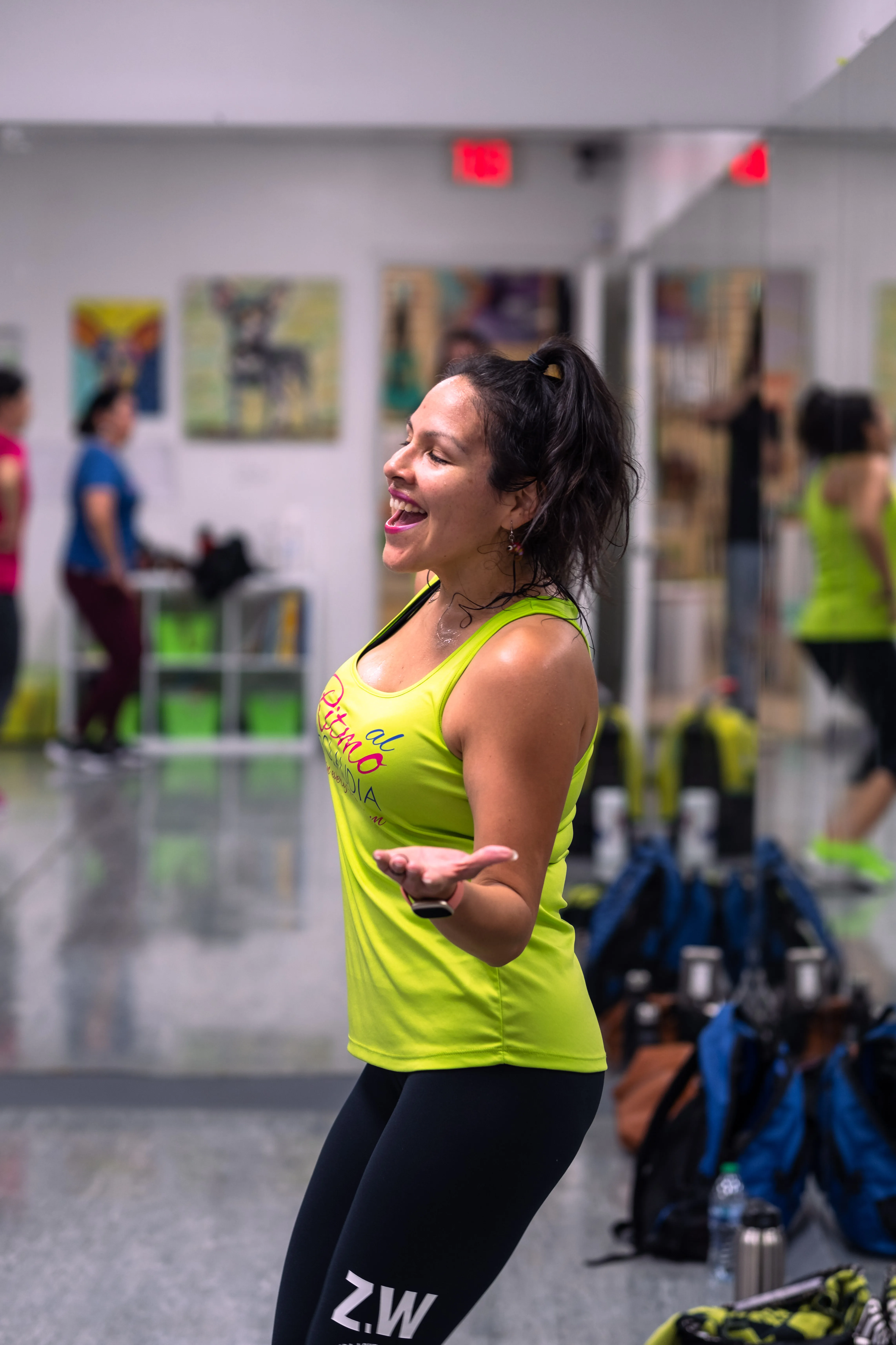 claudia lopez leading her zumba class